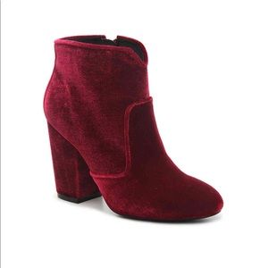 Mix 6 Izadora women boots.